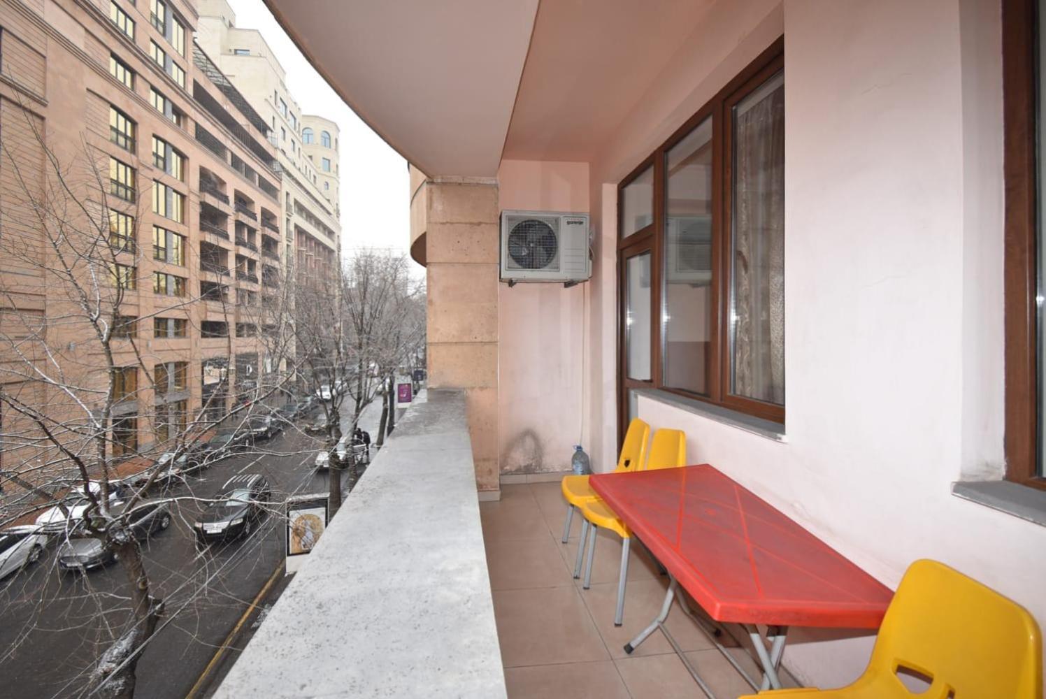 Apartment Abovyan 5/2 Yerevan Exterior photo